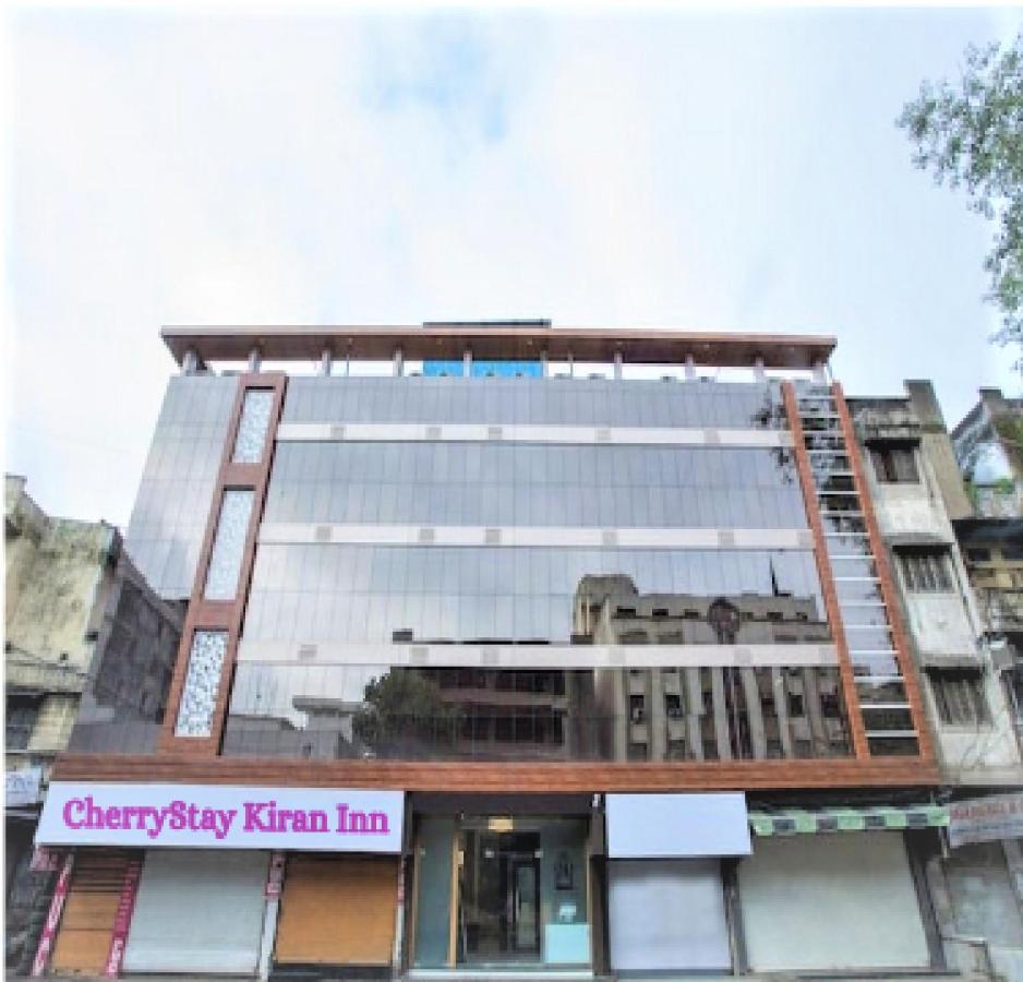 Cherrystay Kiran Inn 印多尔 外观 照片